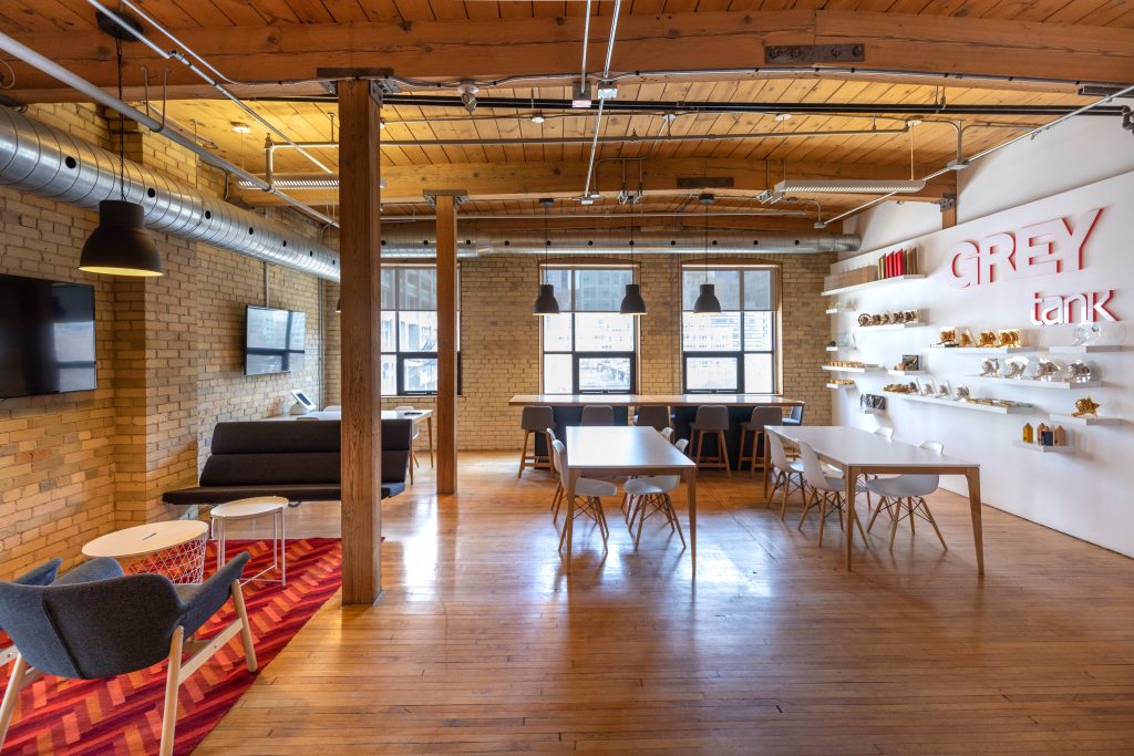 40-46 Spadina Avenue — photo 8